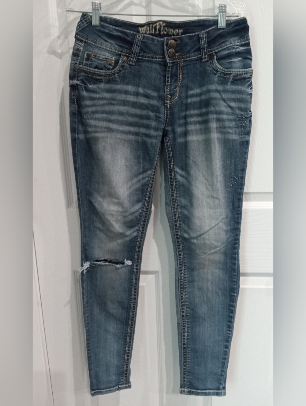 Classic Women's Blue Washed Distressed Jeans